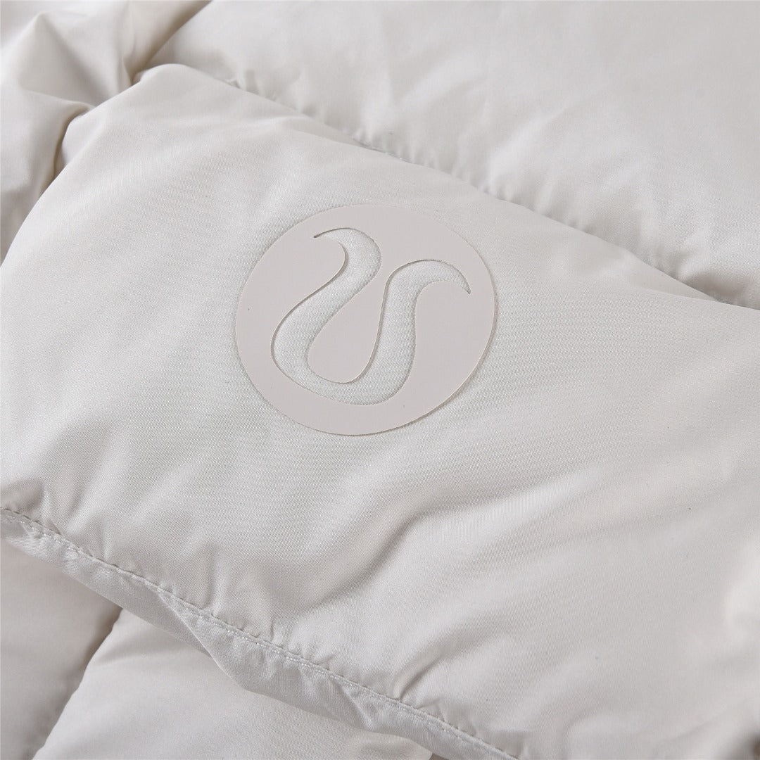 Lululemon White Wunder Puff Jacket for Women's Outdoor Errands