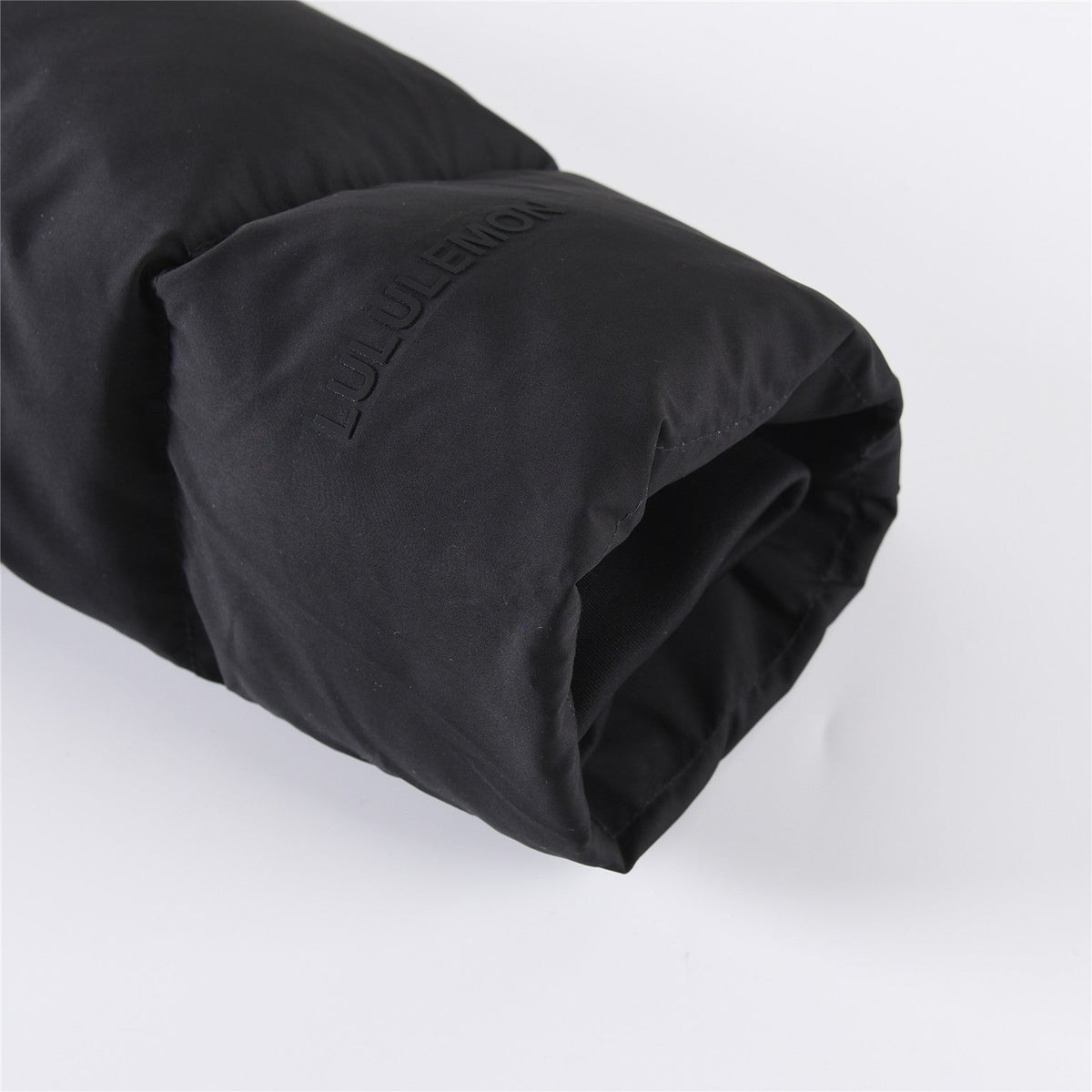 Lululemon Black Wunder Puff Four-Panel Jacket for Women's Winter Wardrobes