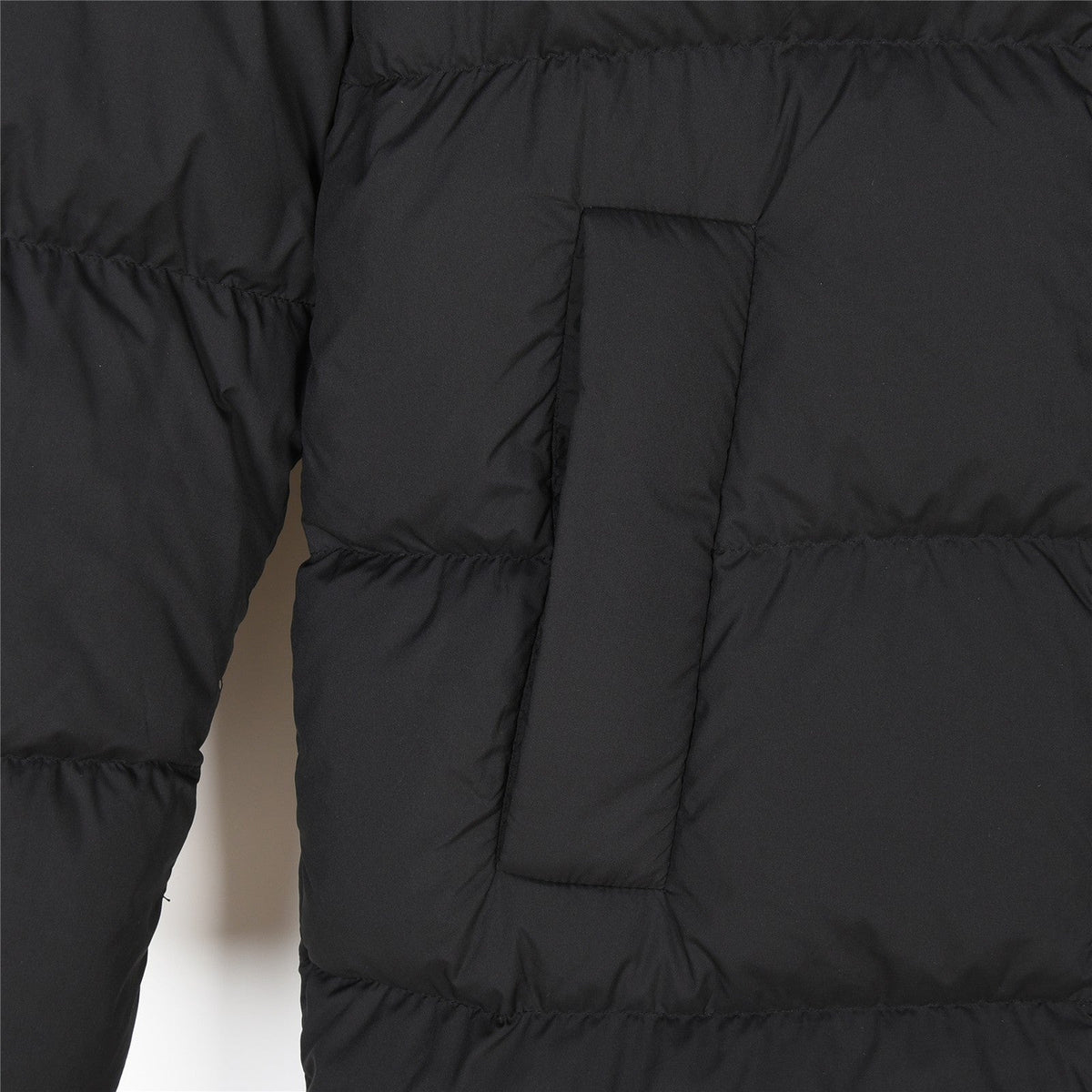 Lululemon Black Wunder Puff Jacket for Women's Cold Commutes